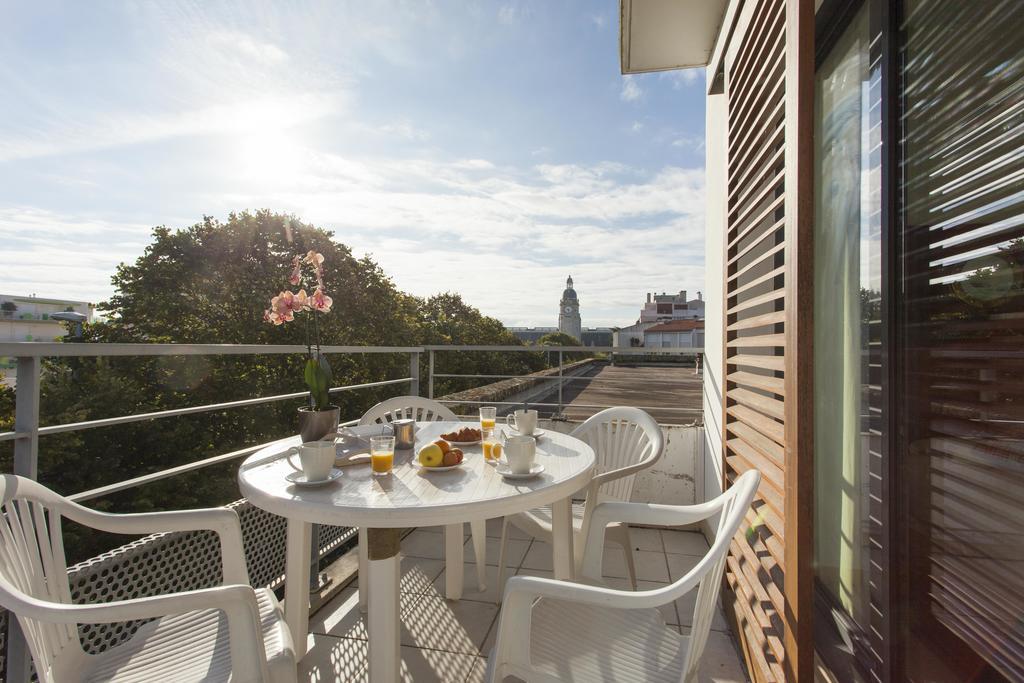 Hotel Les Gens De Mer La Rochelle La Rochelle  Exterior foto